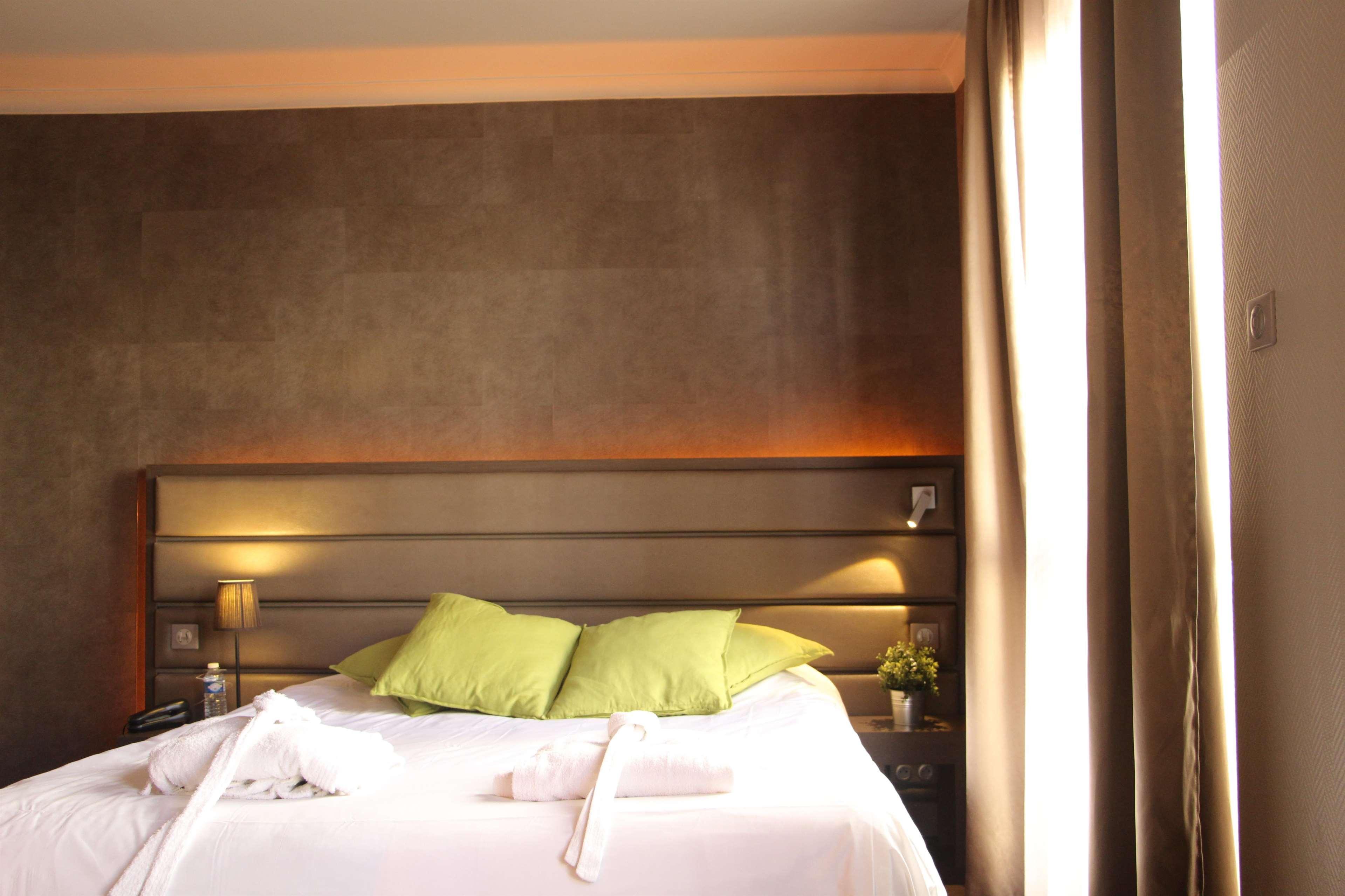 Kyriad Restaurant Centre Spa Виши Екстериор снимка